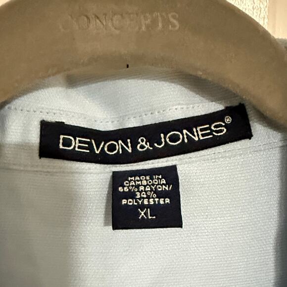 Mercedes-Benz Devon & Jones Women's Light Blue Button Down Shirt Bundle - Picture 4 of 10